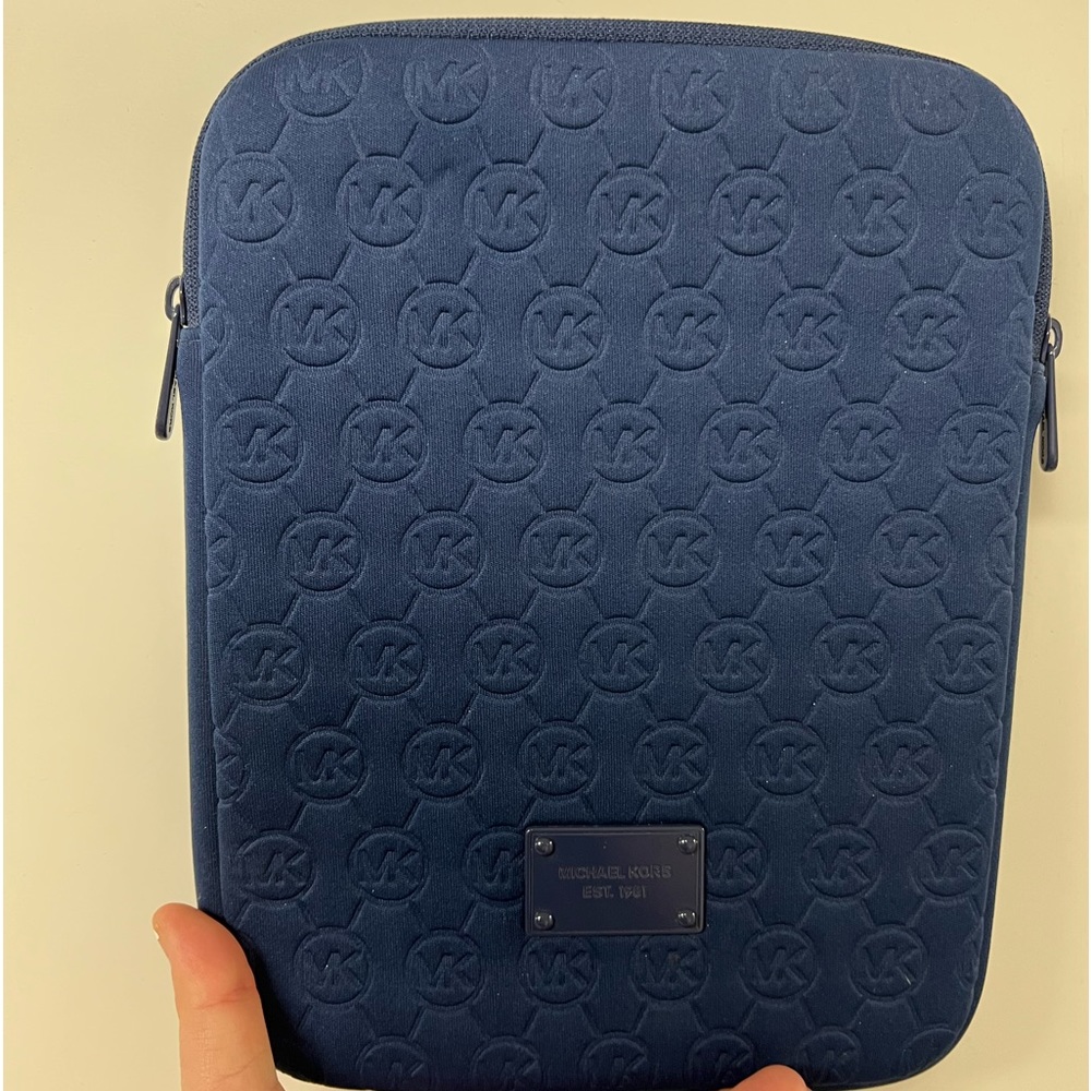 Michael Kors ipad/tablet case